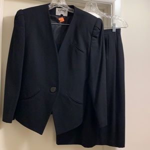 Kasper for A.S.L. 100% wool black suit (jacket/skirt), size 6 Petite.